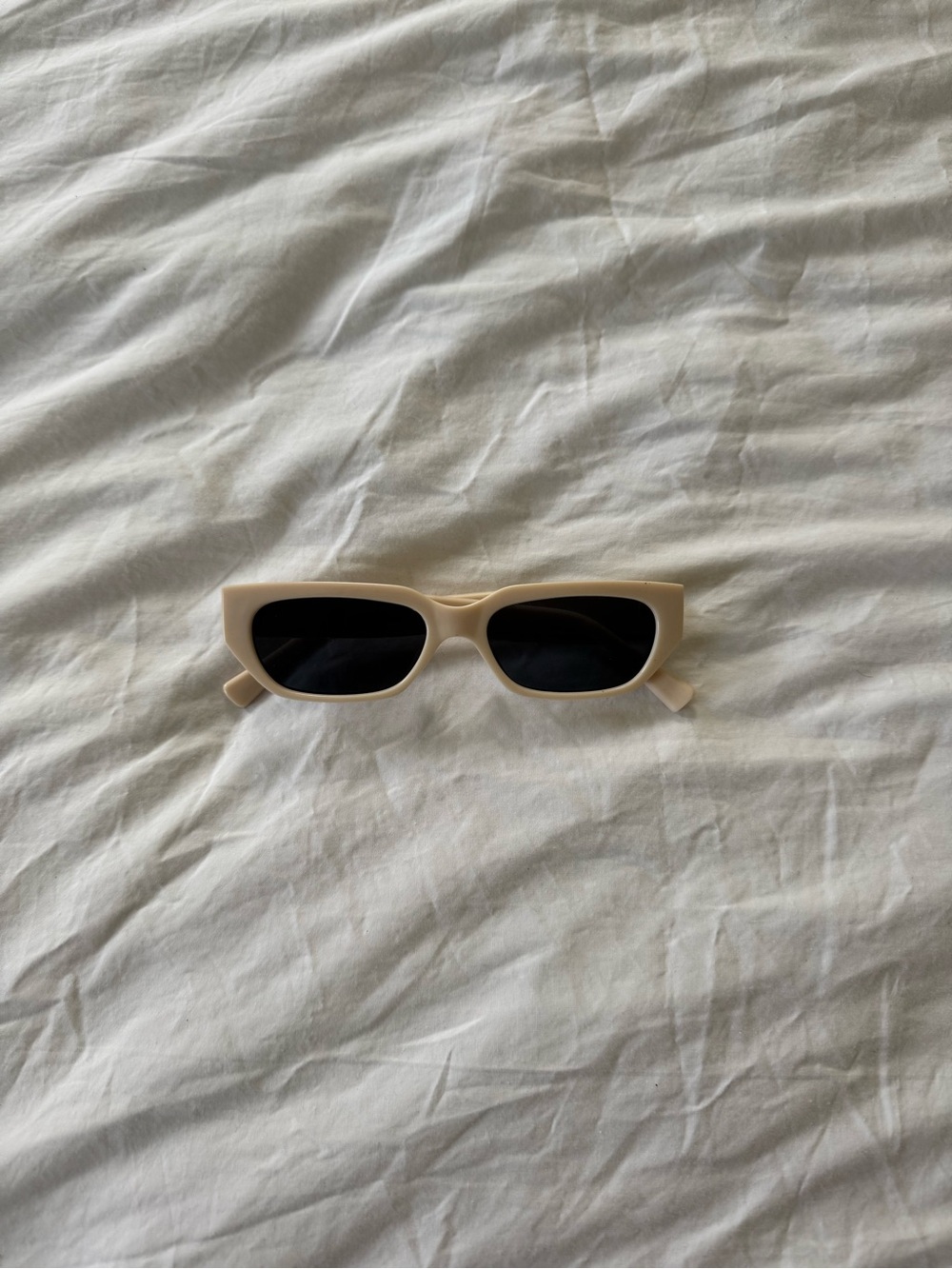 Princess Polly cat eye sunglasses - Picture 1 of 2